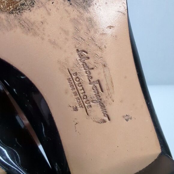 Salvatore Ferragamo Boutique 6.5 B Black Patent Leather With Bow Open Toe Slide - Picture 13 of 16